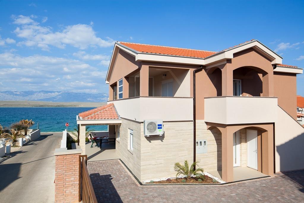 Apartments Vista Vir Luaran gambar
